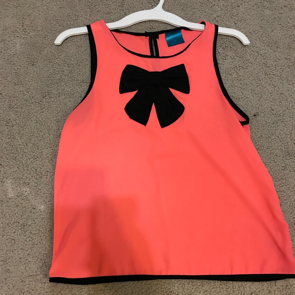 Pink and black bow tank top